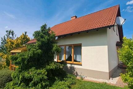 Haus Bürgel - 4 Zimmer, 120 m&sup2;, 360.000&euro; | Angebot:27163760