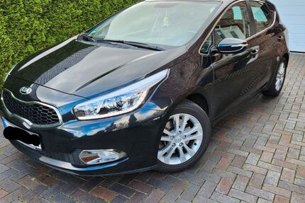 Kia ceed / Ceed 54.800 km 8.800 &euro; Neumünster 24539
