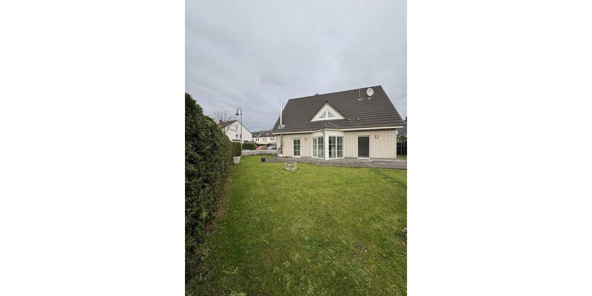 Einfamilienhaus freistehend in Neustadt Zentrum 6 zimmer