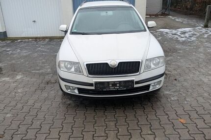 Skoda Octavia 384.800 km 1.900 &euro; Wendelstein 90530