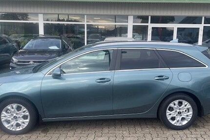 Kia ceed Sportswagon 18.400 km 24.980 &euro; Vilz 18195