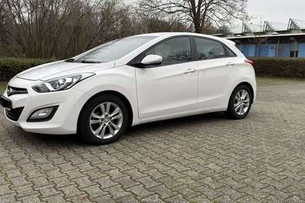 Hyundai i30 84.500 km 7.650 &euro; Bruchsal 76646