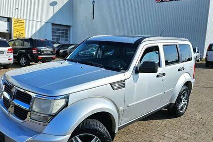 Dodge Nitro 257.000 km 4.450 &euro; Garbsen/ Hannover 30827