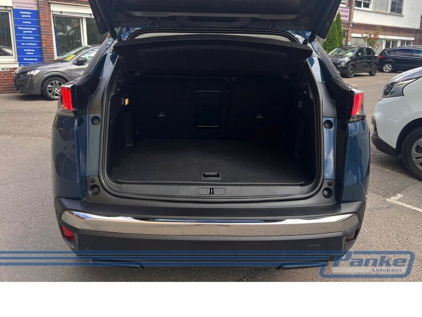 Peugeot 3008 Hybrid 225 Allure Pack EAT8*Kamera*LED*TotW 167.682 km 17.990 € Berlin 13187