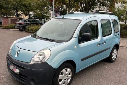 Renault Kangoo 146.850 km 5.690 &euro; köln 50739