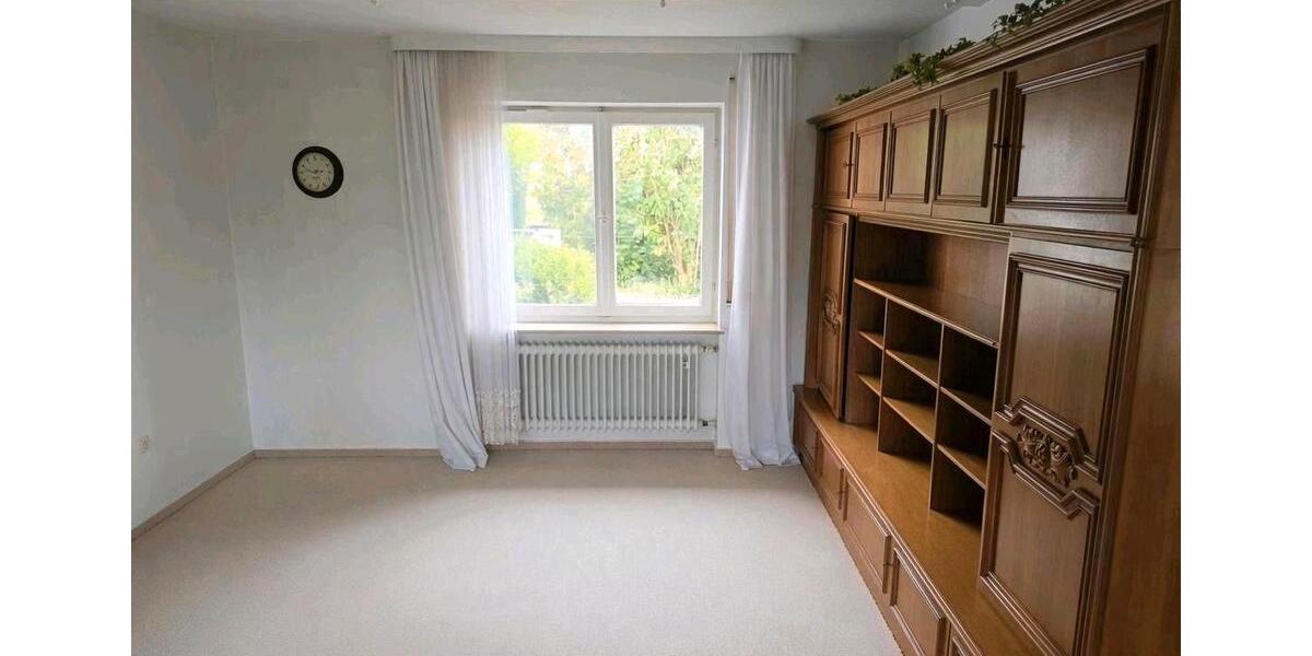 Reihenhaus Hohenroth - 9 Zimmer, 181 m&sup2;, 325.000&euro; | Angebot:26780713