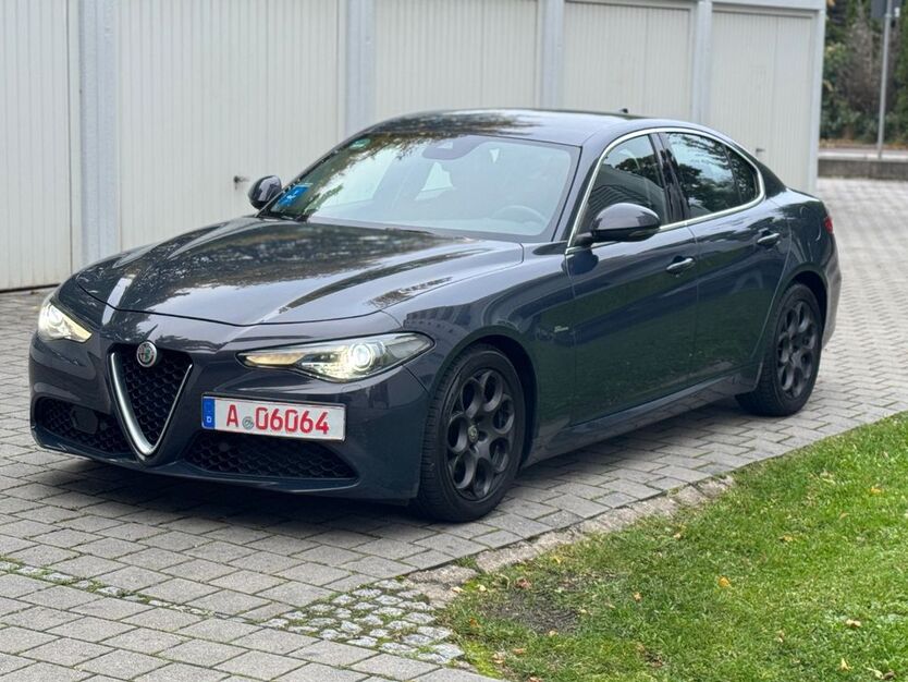 Alfa Romeo Giulia 46.000 km 14.499 € Augsburg 86163
