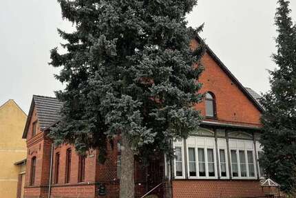 Haus zum Kaufen in DahmeMark 275.000 € 325 m² 9 zimmer