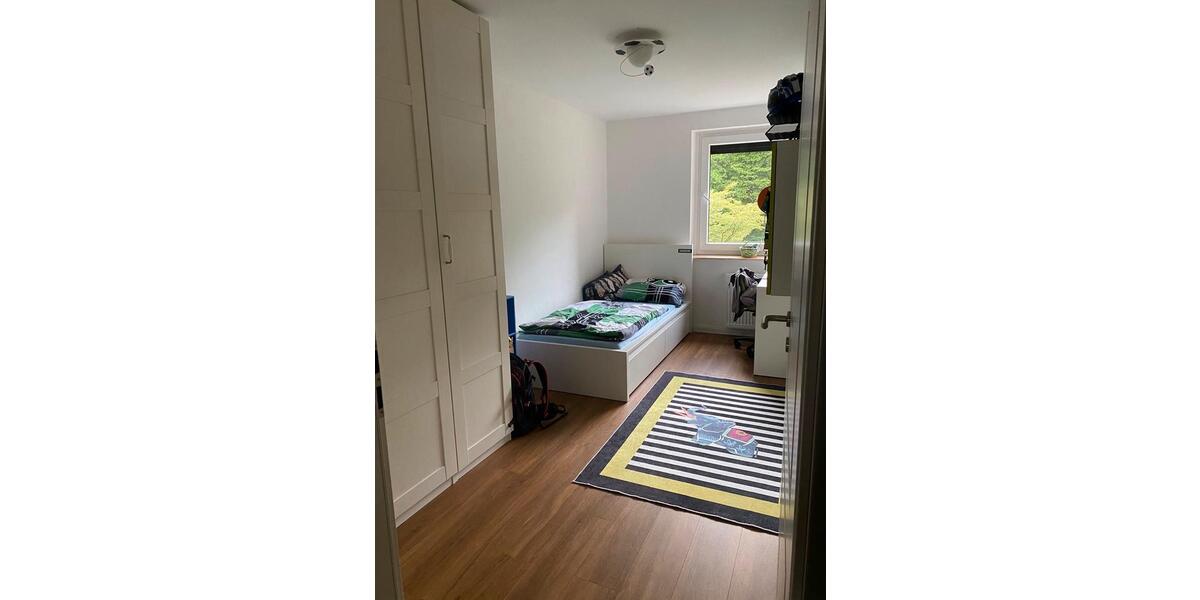 Etagenwohnung Laatzen - 4 Zimmer, 105 m&sup2;, 400.000&euro; | Angebot:26455146