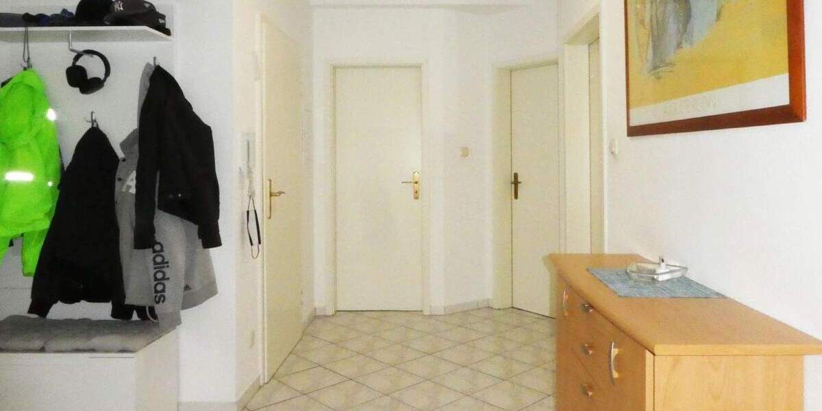 Etagenwohnung Brachttal Hellstein - 5 Zimmer, 136 m&sup2;, 290.000&euro; | Angebot:25704438