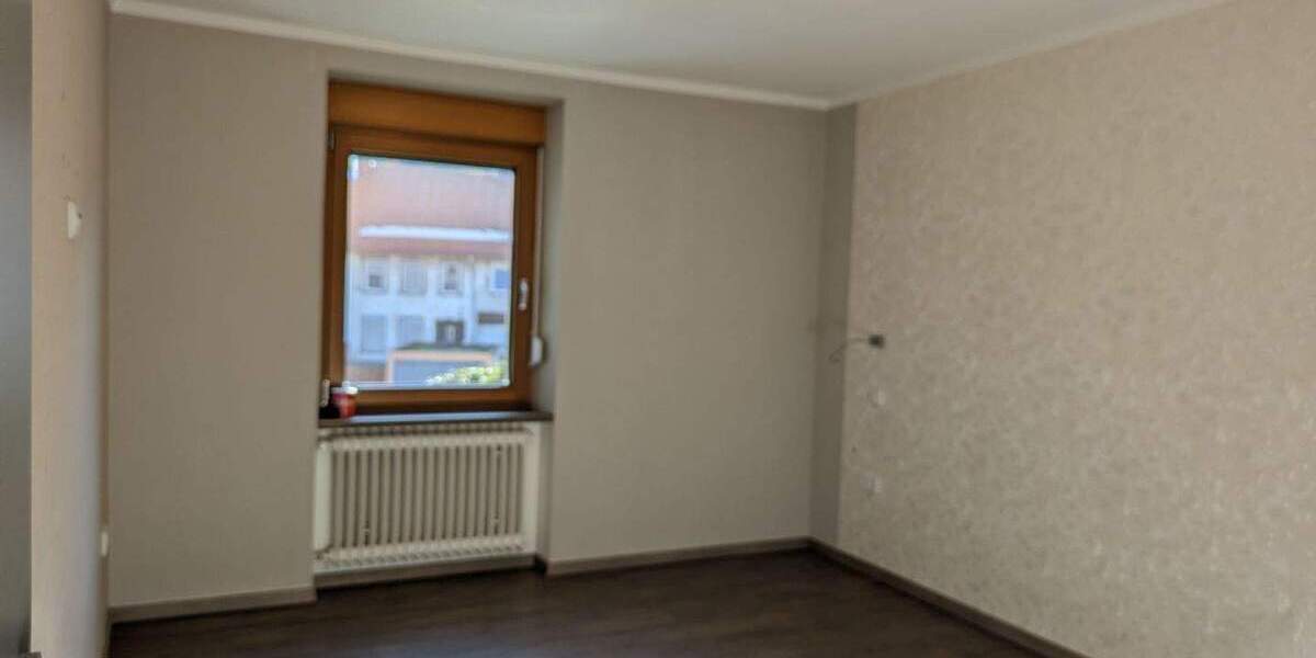 Etagenwohnung Irsch - 5 Zimmer, 170 m&sup2;, 299.000&euro; | Angebot:26607103