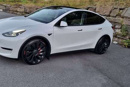 Tesla Model Y 56.000 km 40.000 &euro; Puchheim, St 82178