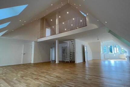 4-Zi.-Maisonette-Wohnung + exklusiver Küche, auf zwei Etagen und tollem Blick ins Grüne zimmer