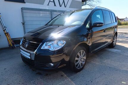 VW Touran 209.000 km 4.999 &euro; Groß Oesingen 29393
