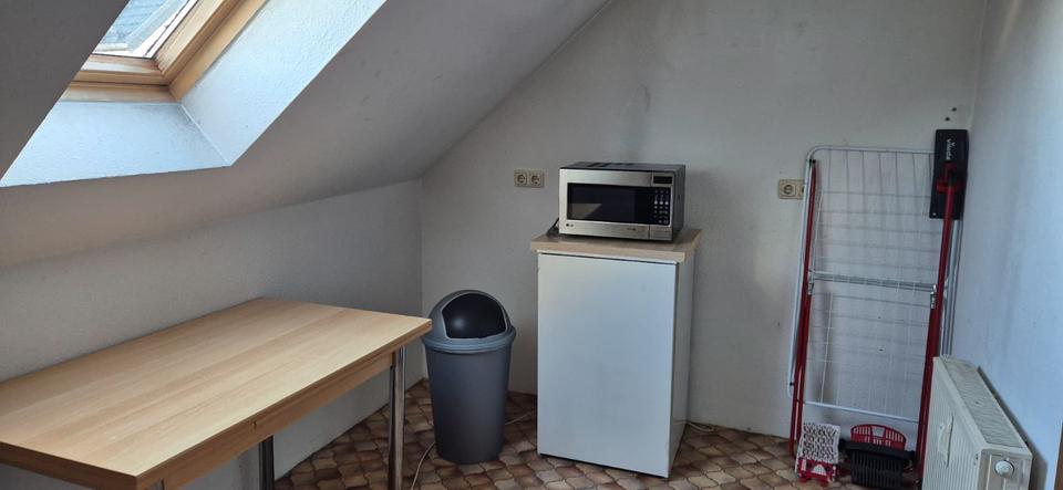 Dachgeschoßwohnung Wilkau-Haßlau Haßlau - 2 Zimmer, 50 m&sup2;, 270&euro; | Angebot:26443528