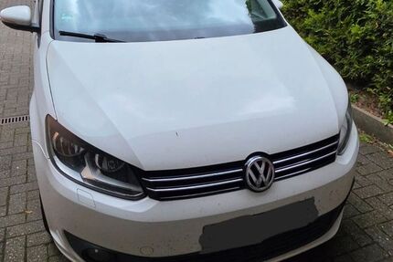 VW Touran 234.000 km 6.499 &euro; Melle 49328