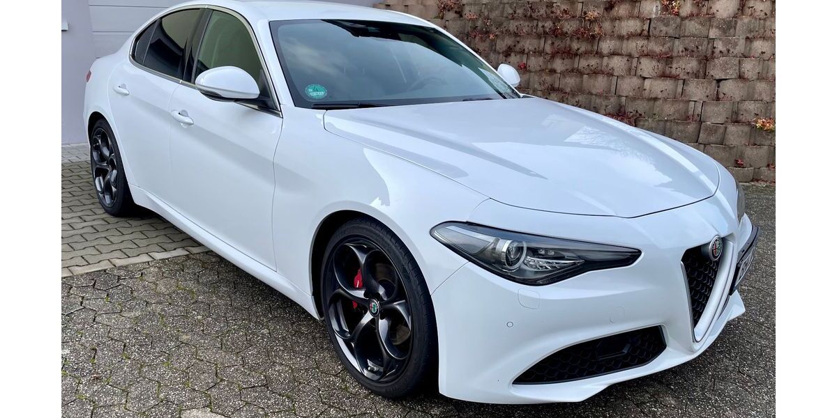 Alfa Romeo Giulia 74.000 km 22.950 &euro; Kappelrodeck 77876