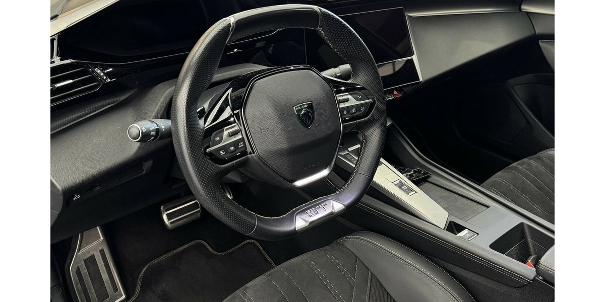 Peugeot 408 GT 130 PureTech EAT8 Focal Panodach 32.000 km 25.330 &euro; Lich 35423