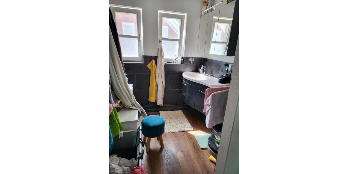 Doppelhaushälfte Salem - 7 Zimmer, 152 m&sup2;, 550.000&euro; | Angebot:27003670