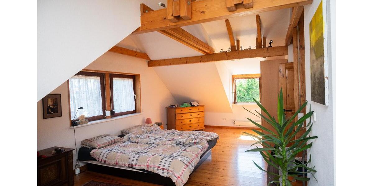 Mehrfamilienhaus, Wohnhaus Herrenberg - 12 Zimmer, 200 m&sup2;, 690.000&euro; | Angebot:26829253