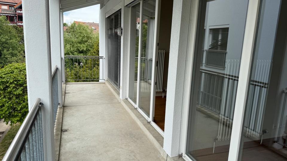 Dachgeschoßwohnung Weilheim - 3.5 Zimmer, 90 m&sup2;, 1.000&euro; | Angebot:26367572