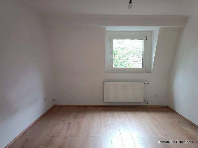 Etagenwohnung Duisburg Obermarxloh - 2 Zimmer, 50 m&sup2;, 400&euro; | Angebot:26815952