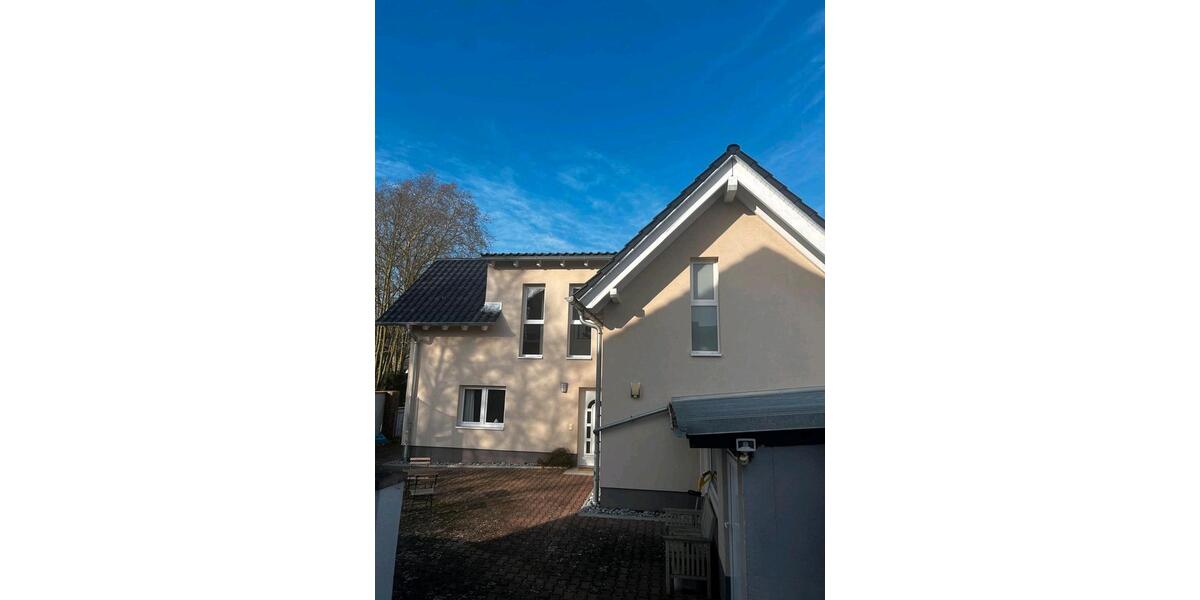 Einfamilienhaus Babenhausen - 4 Zimmer, 20 m&sup2;, 1.500&euro; | Angebot:24688578