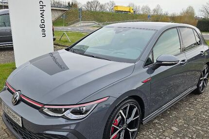 VW Golf 8.350 km 32.998 &euro; Pritzwalk 16928