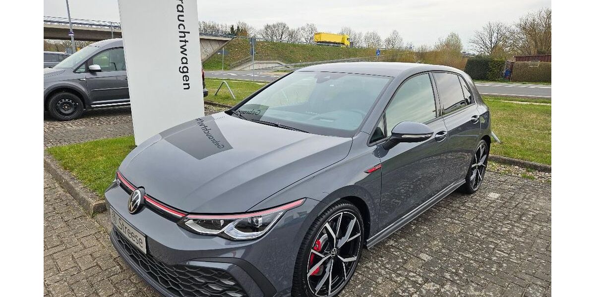 VW Golf 8.350 km 32.998 &euro; Pritzwalk 16928