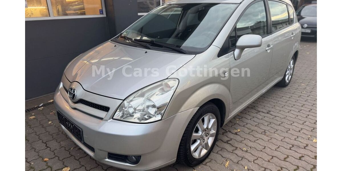 Toyota Corolla Verso 97.340 km 5.990 &euro; Göttingen 37079