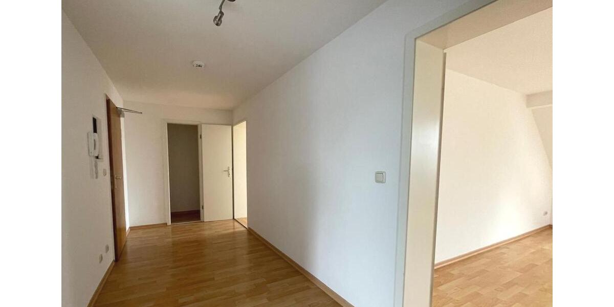 Dachgeschoßwohnung Leipzig Ost - 2 Zimmer, 66 m&sup2;, 679&euro; | Angebot:26645164