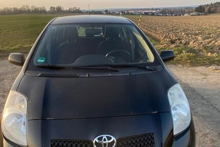 Toyota Yaris 164.500 km 2.599 &euro; Krauchenwies 72505