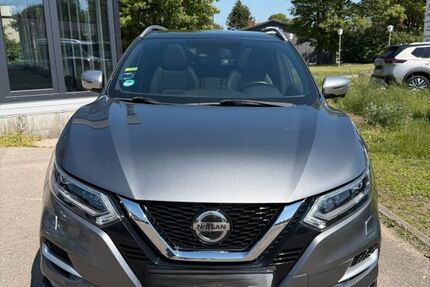 Nissan Qashqai 138.000 km 12.999 &euro; Schwerin 19063