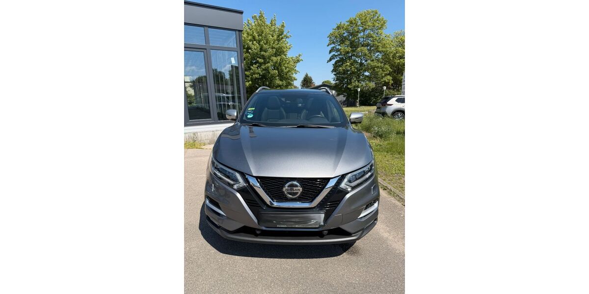 Nissan Qashqai 138.000 km 12.999 &euro; Schwerin 19063