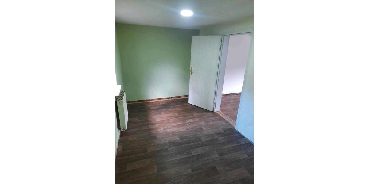 Einfamilienhaus Neuhaus am Rennweg - 5 Zimmer, 130 m&sup2;, 750&euro; | Angebot:24896078