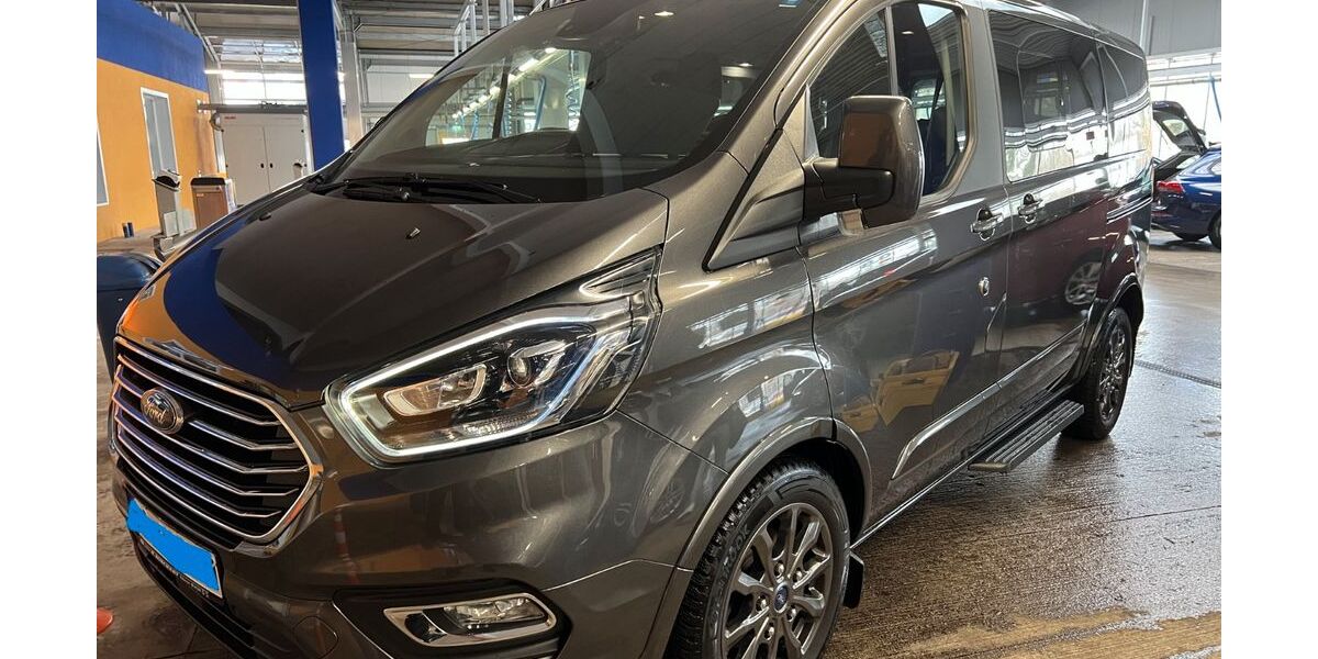 Ford Tourneo Custom 63.544 km 36.490 &euro; Rosenheim 83022
