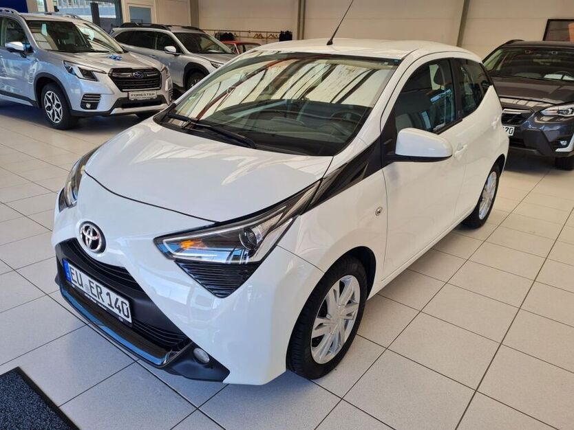 Aygo (X)