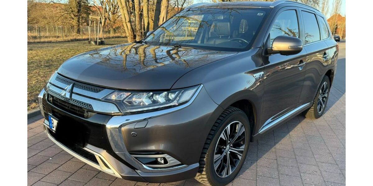 Mitsubishi Outlander 89.250 km 17.890 &euro; Berlin 13591