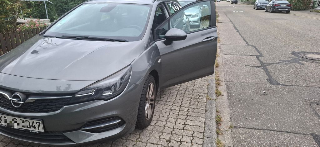 Opel Astra 69.000 km 10.900 &euro; Karlsruhe 76137