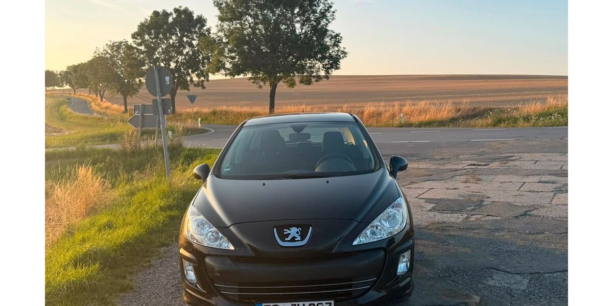Peugeot 308 177.000 km 1.950 &euro; Oederan 09569