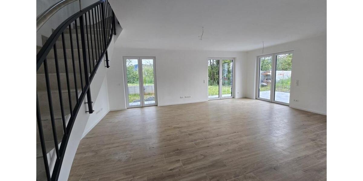 Reihenhaus Höchst im Odenwald - 4 Zimmer, 120 m&sup2;, 1.400&euro; | Angebot:23704908