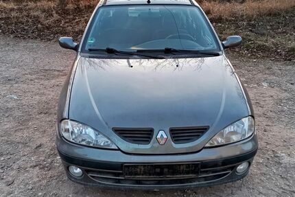 Renault Megane 167.467 km 1.700 &euro; Mönchenholzhausen 99428