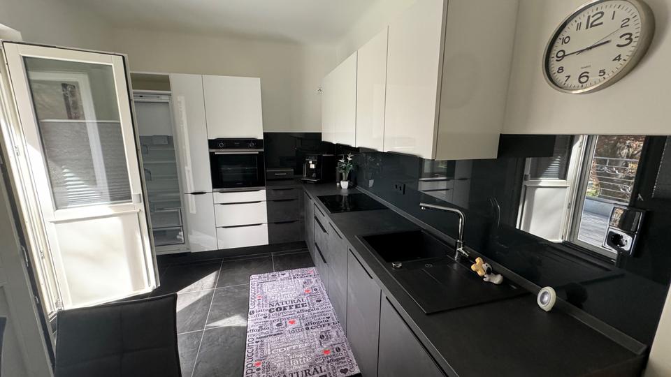 Etagenwohnung Weimar Ehringsdorf - 4.5 Zimmer, 145 m&sup2;, 1.700&euro; | Angebot:22011498