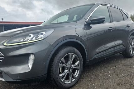 Ford Kuga 154.000 km 14.499 &euro; Berlin 15831