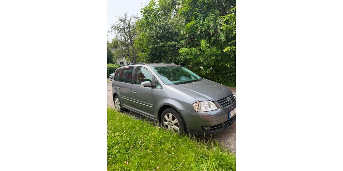 VW Touran 263.000 km 1.450 &euro; kiel 24109