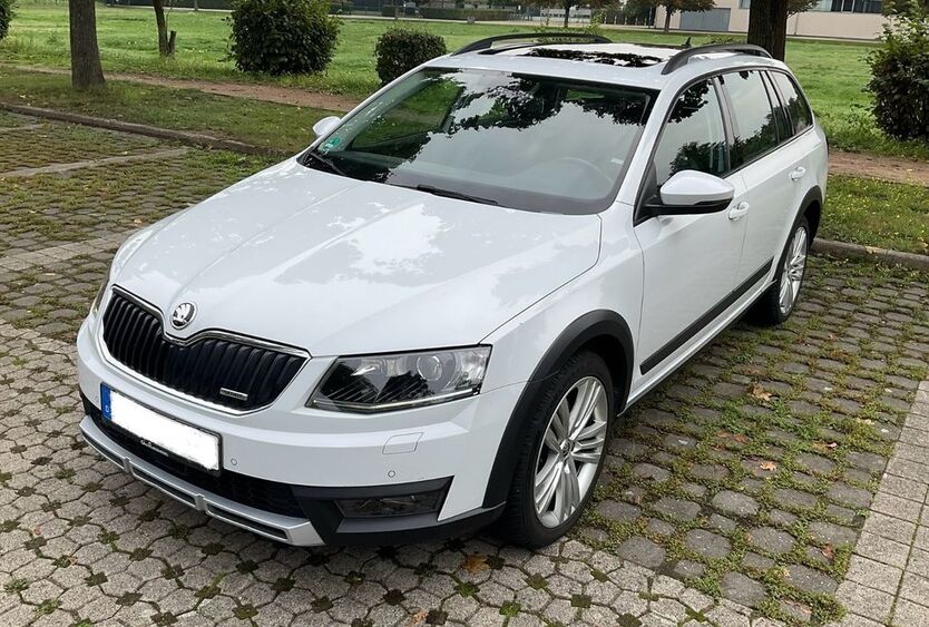 Skoda Octavia 222.000 km 12.500 € Karlsdorf-Neuthard 76689