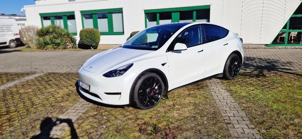 Tesla Model Y 86.000 km 34.000 &euro; Dortmund 44319