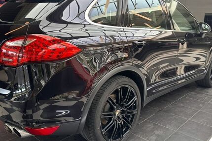 Porsche Cayenne 240.000 km 14.500 € Nürnberg 90459