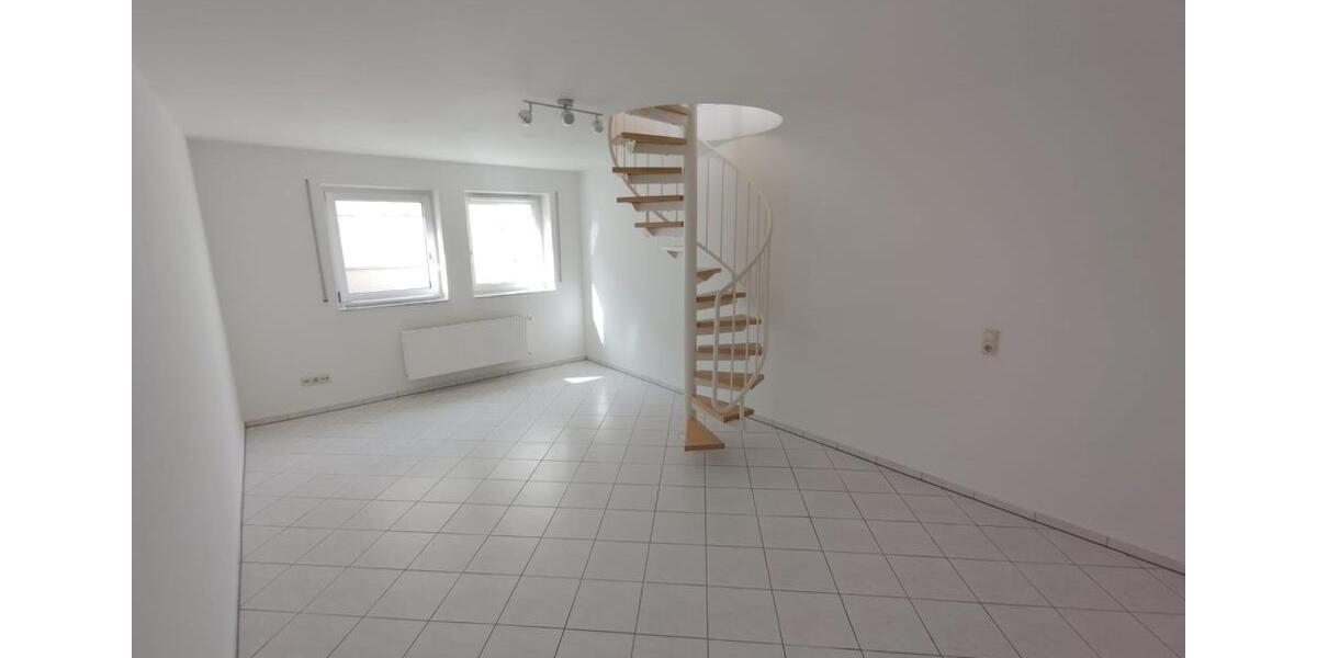 Erdgeschoßwohnung Zwickau Neuplanitz - 4 Zimmer, 91 m&sup2;, 660&euro; | Angebot:26011103