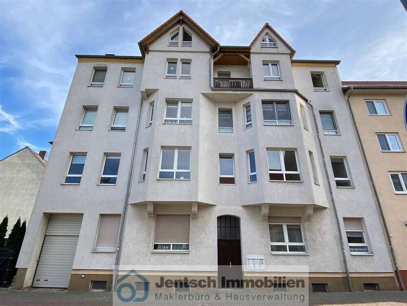 Sehr schöne Dachgeschoßwohnung im Zentrum Merseburgs zu verkaufen